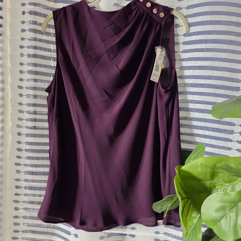 NWT: Tahari  Purple w/gold button sleeveless shell blouse, tank, mock, blouse M